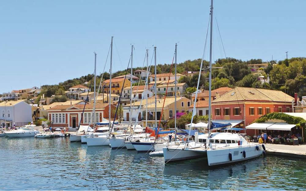 Παξοί, Ελλάδα